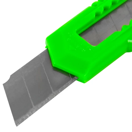 Нож канцелярский STAFF "Basic" 18 мм, фиксатор, ассорти