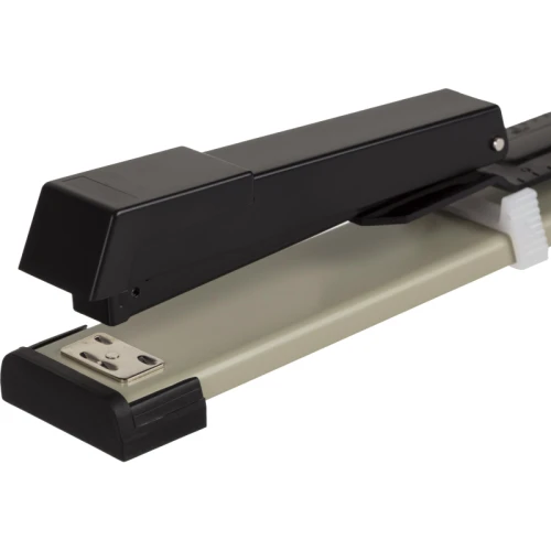 Степлер-брошюровщик до 30 листов KW-Trio, пластик, №24/6-24/6, черный