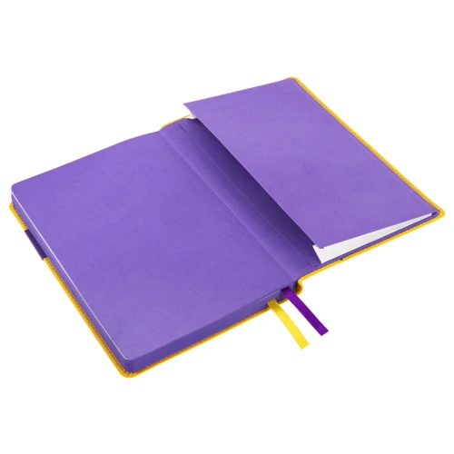 Ежедневник недатированный BRAUBERG "AIM" А5, кожзам, гибкий, 136 л., жёлтый